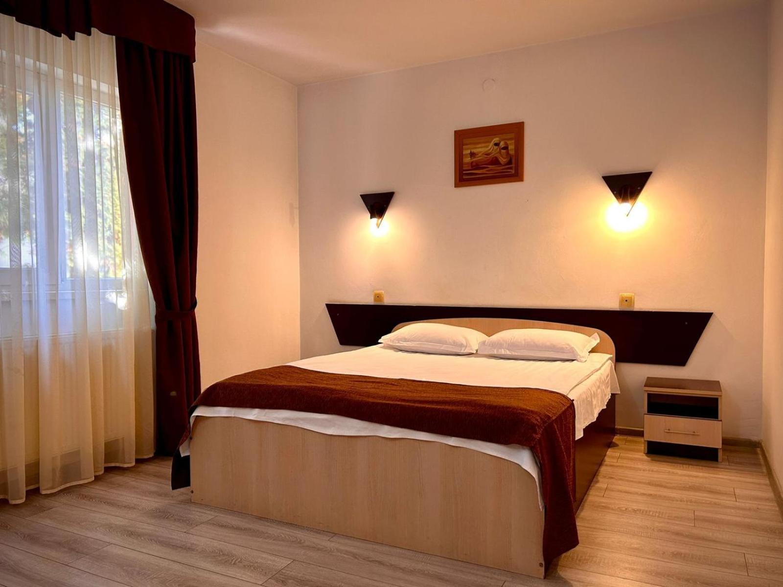 Hotel Levisticum Bacău Extérieur photo